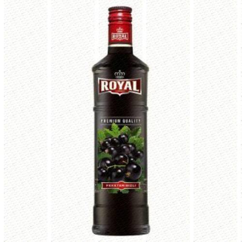 Royal vodka Fweketeribizli 28% 0,2l