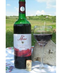 Egri Merlot félédes vörösbor 0,75l +üv